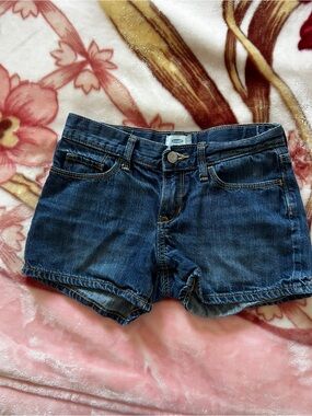 Old Navy denim shorts 💙